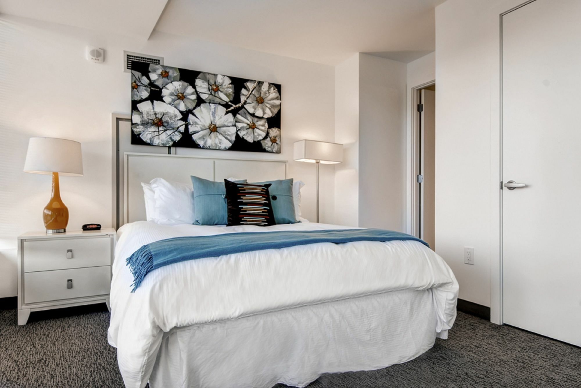 Global Luxury Suites At The Theater District Boston Exterior photo
